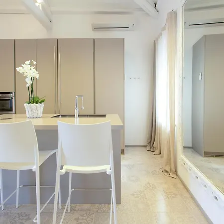 Vetera Luxury Home- Casa Forno 1638 Vendégház