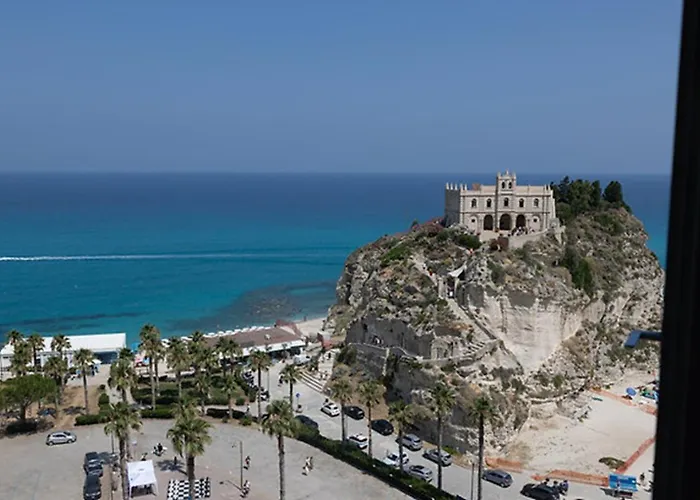 Vetera Luxury Home- Casa Forno 1638 Gasthof Tropea